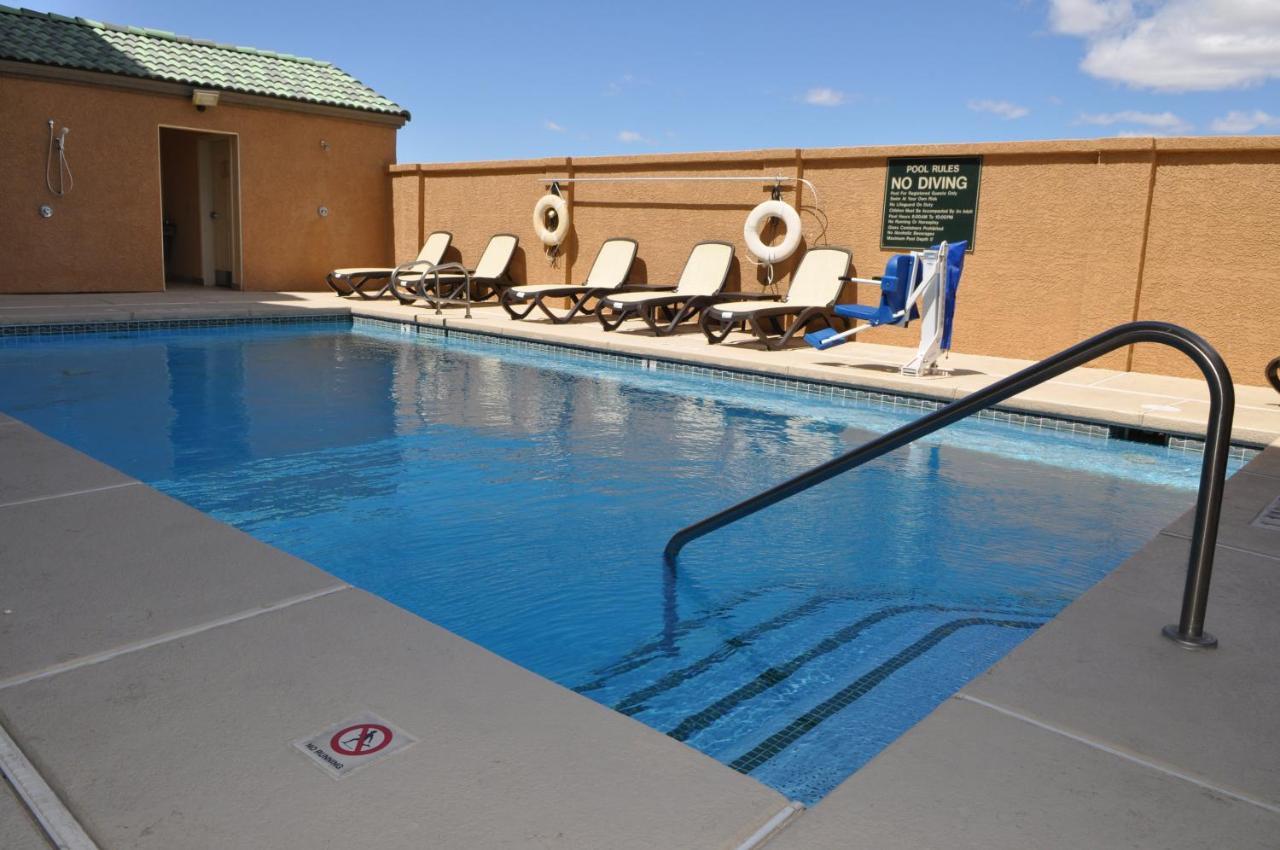 Holiday Inn Express Las Vegas-Nellis By Ihg Exterior foto