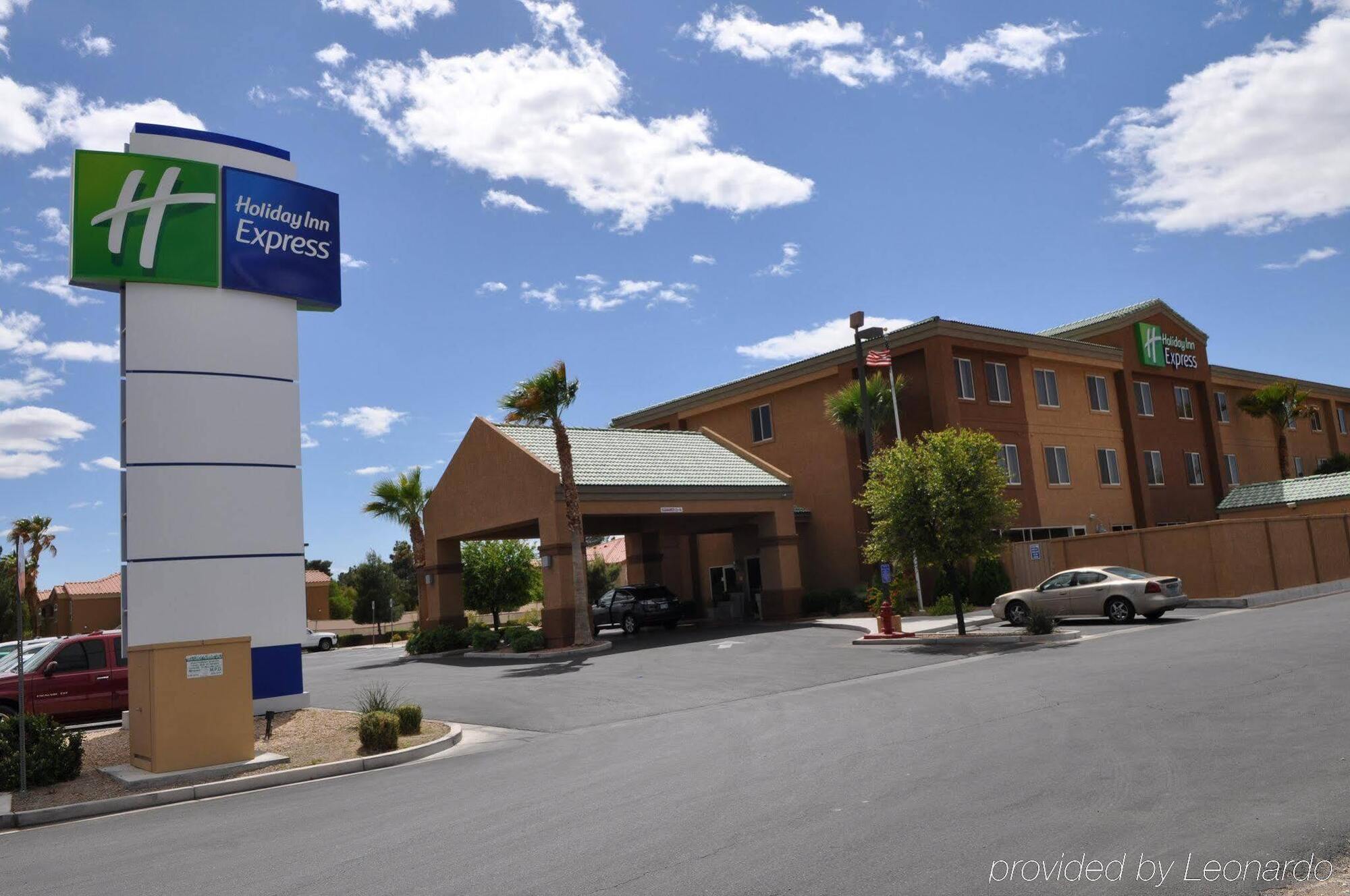 Holiday Inn Express Las Vegas-Nellis By Ihg Exterior foto